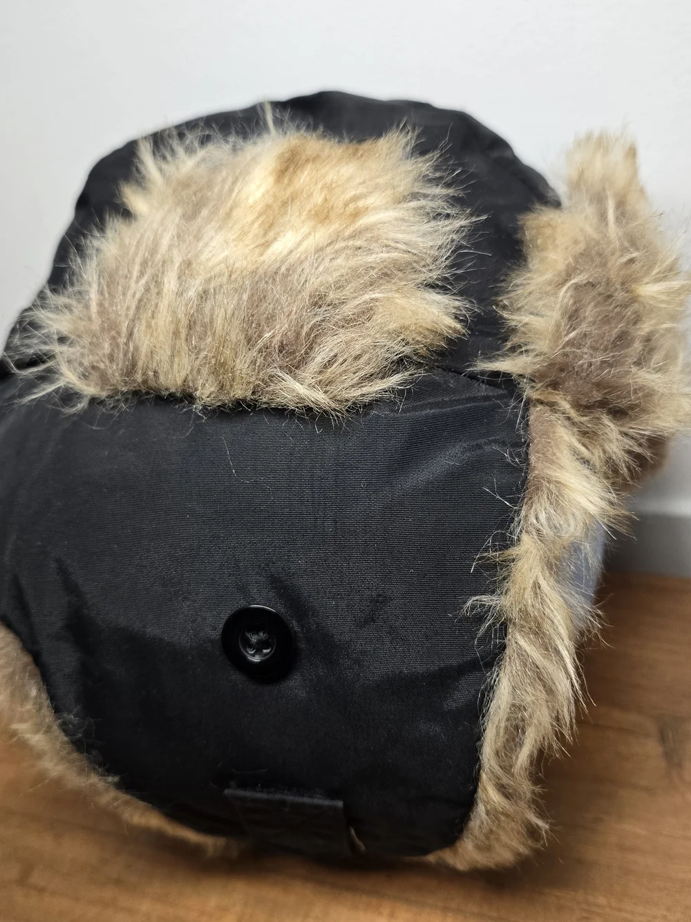 GAP kid's Black Faux-Fur Trapper Hat - 3M Warm Winter Hat
